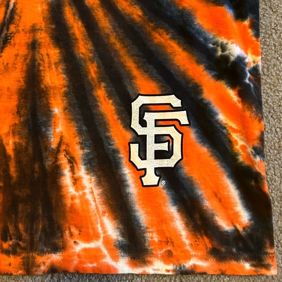 San Francisco Giants Burst Tie-Dye T-Shirt - Picture 3 of 6